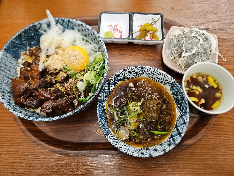 Rice mixed with the leftover mazesoba sauce