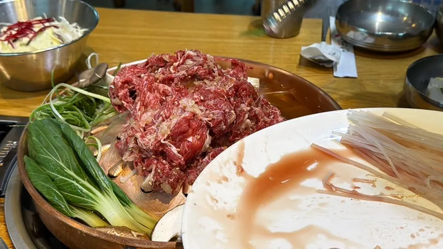 Bulgogi pan with vegetables