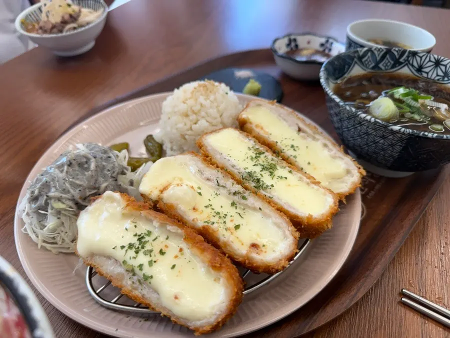 Mozzarella cheese katsu and mini cold soba set