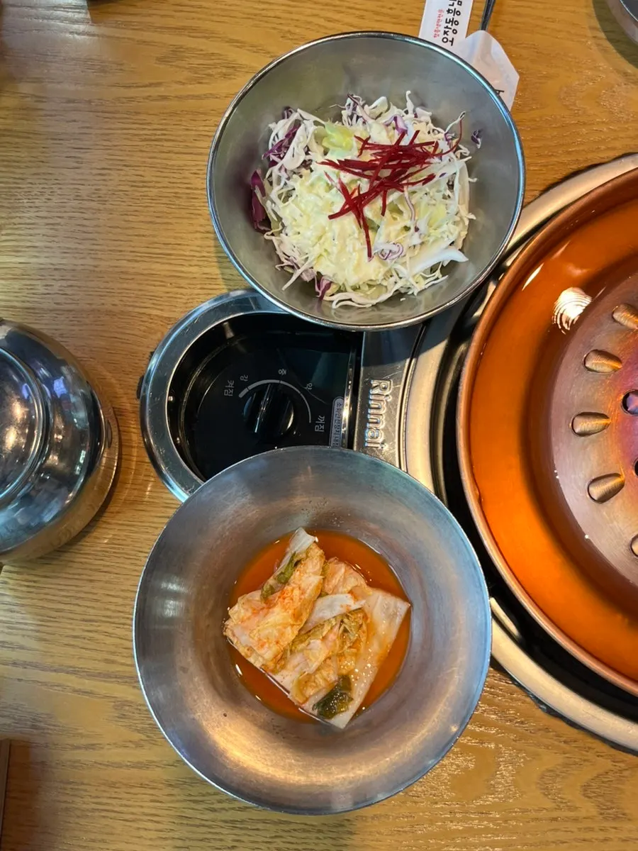 뜨끈한 냉면 온육수 한 그릇