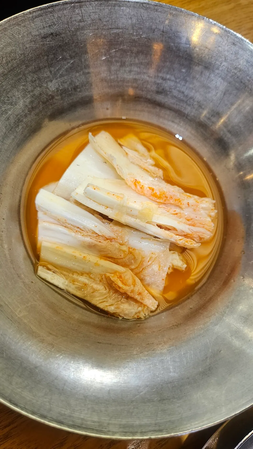 자극적이지 않은 밑반찬 접시