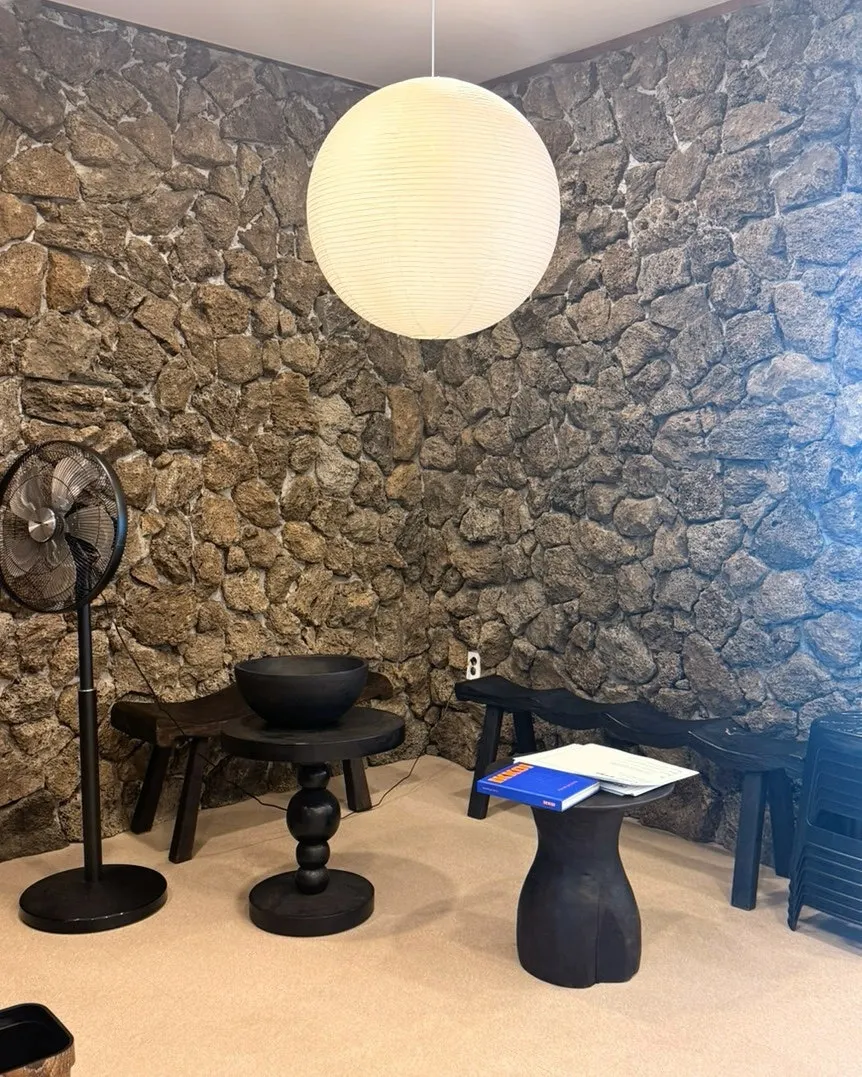 Jeju Badang restaurant with a self-serve bar