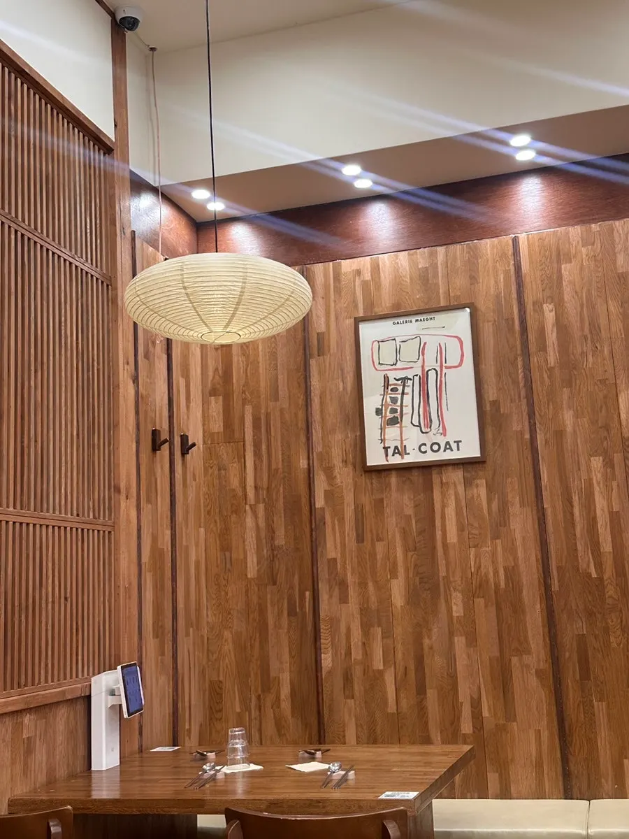 Interior of Oneul Haru with plants placed around