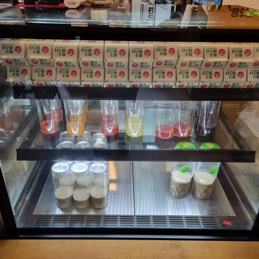 店內牆面告示牌