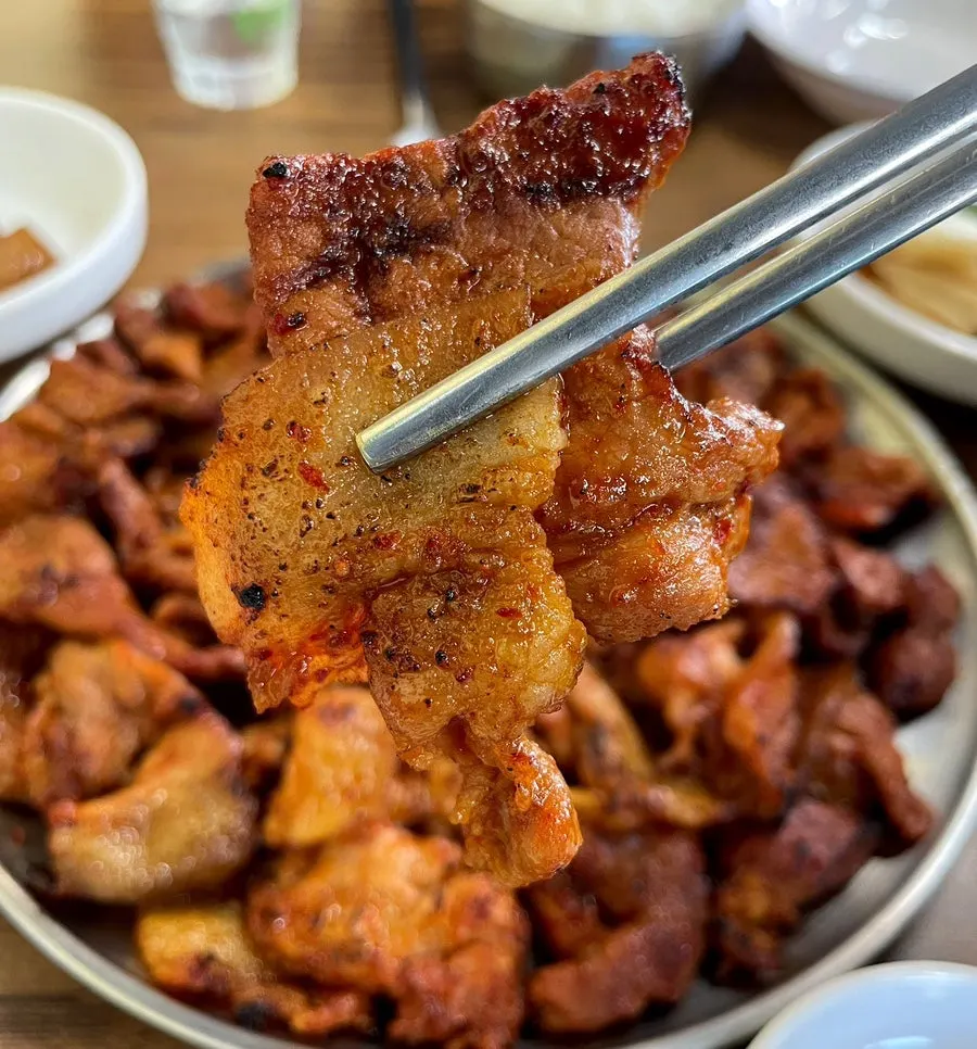 불향이 밴 연탄고추장구이 세로 사진