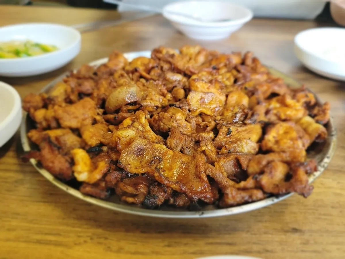 Signature charcoal bulgogi at Ttukbangjip in Sajik-dong, Cheongju