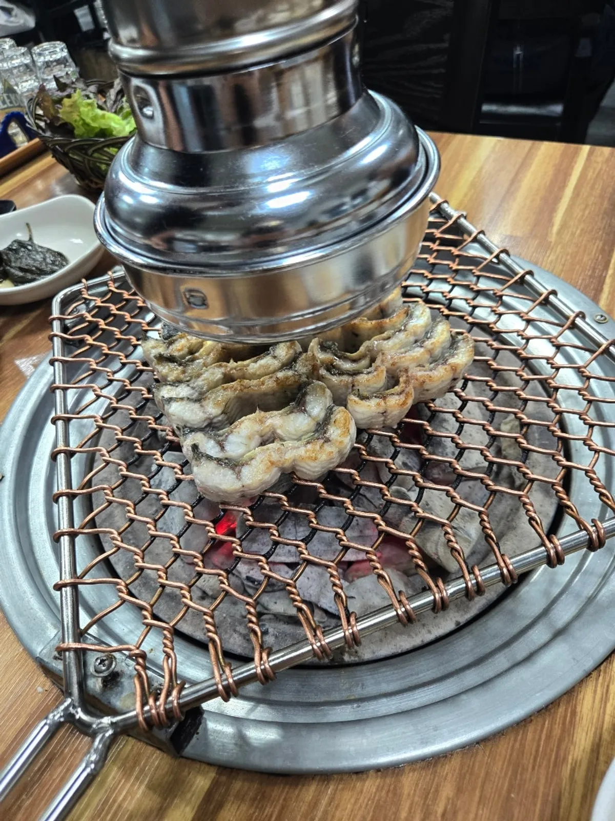 The finishing boiled ramyeon at Samhwa Susan