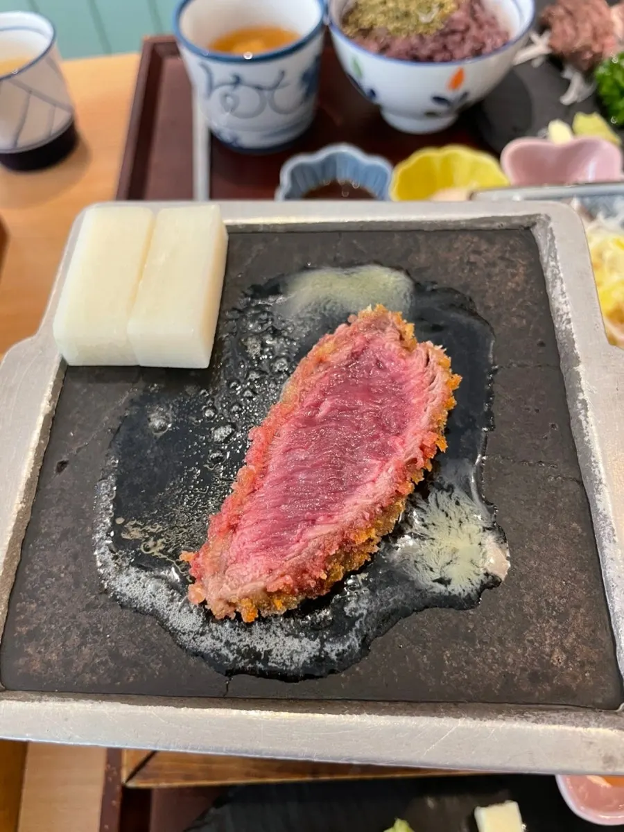 Cross-section of the lightly grilled gyukatsu