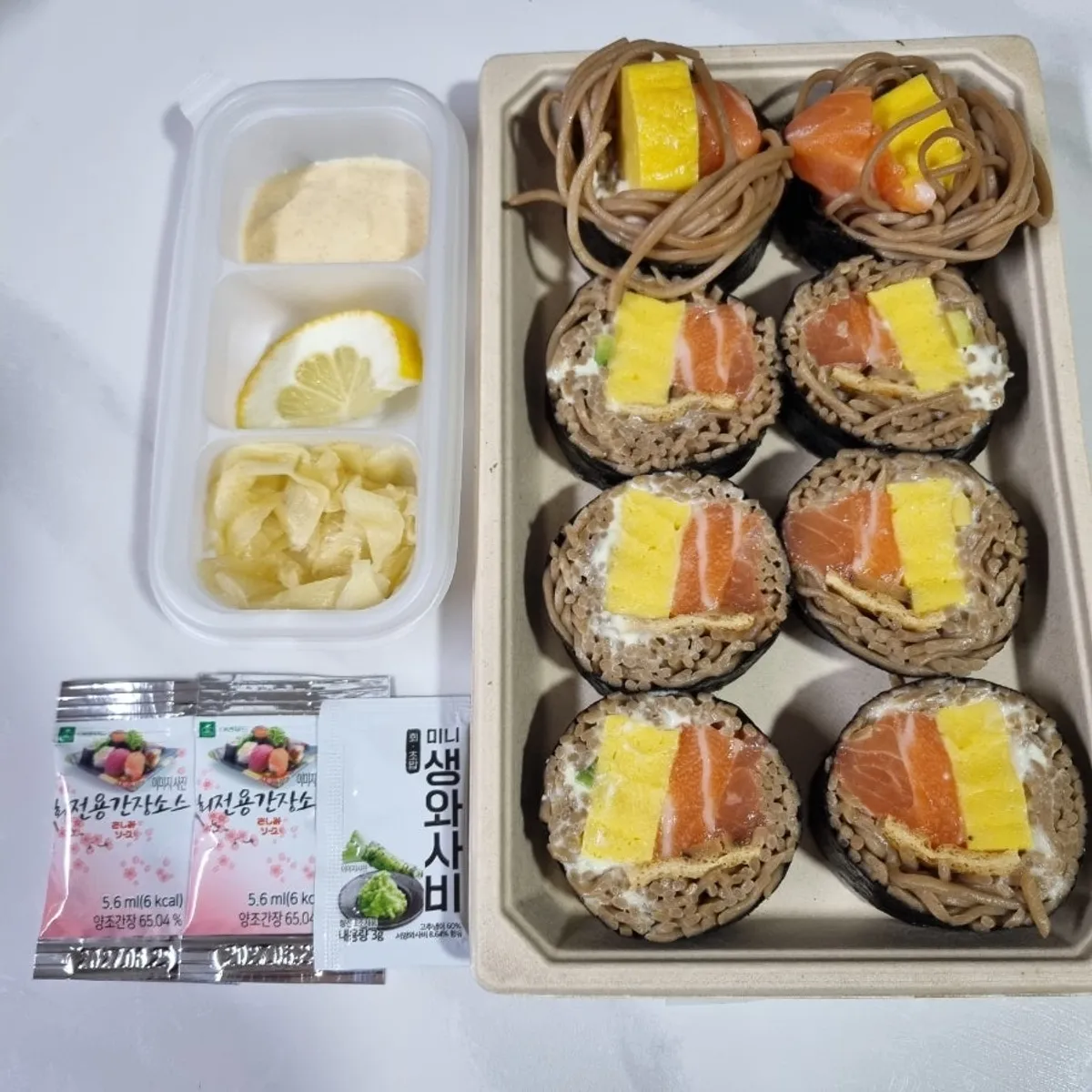소로리 청주본점 전복버터솥밥과 연어메밀김밥