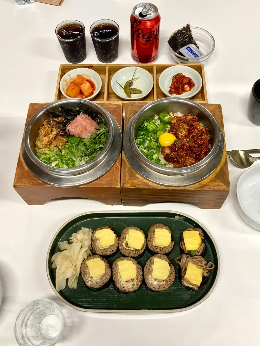 명란 꼬막솥밥 메밀김밥 한상