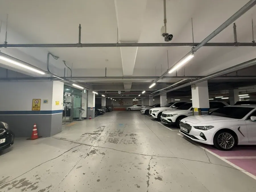 Urban Regeneration Center underground parking information