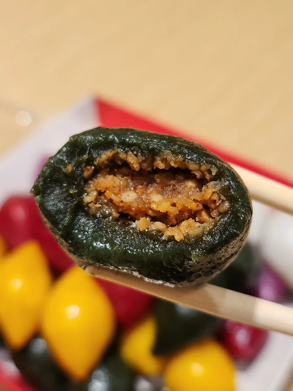 一つつまんだTteokmidangの五色ソンピョン