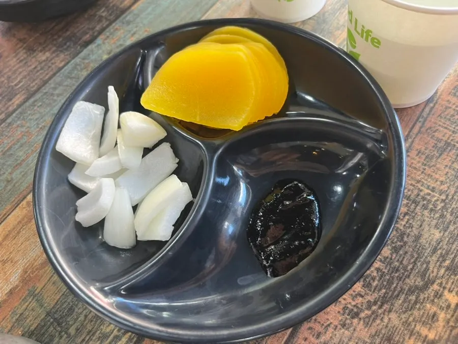 우삼겹짬뽕전골과 우삼겹숙주볶음 메뉴 안내
