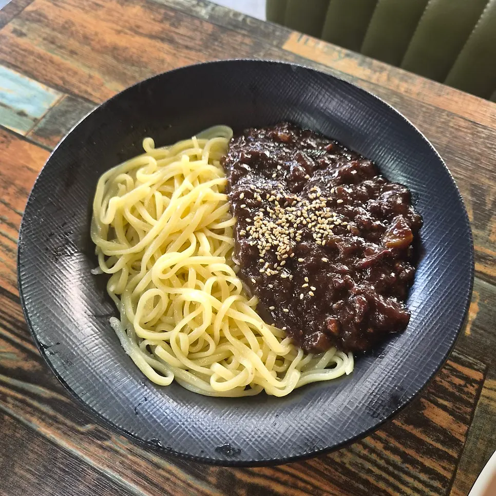 Jajangmyeon from Gyodong Jjamppong topped with plenty of sauce