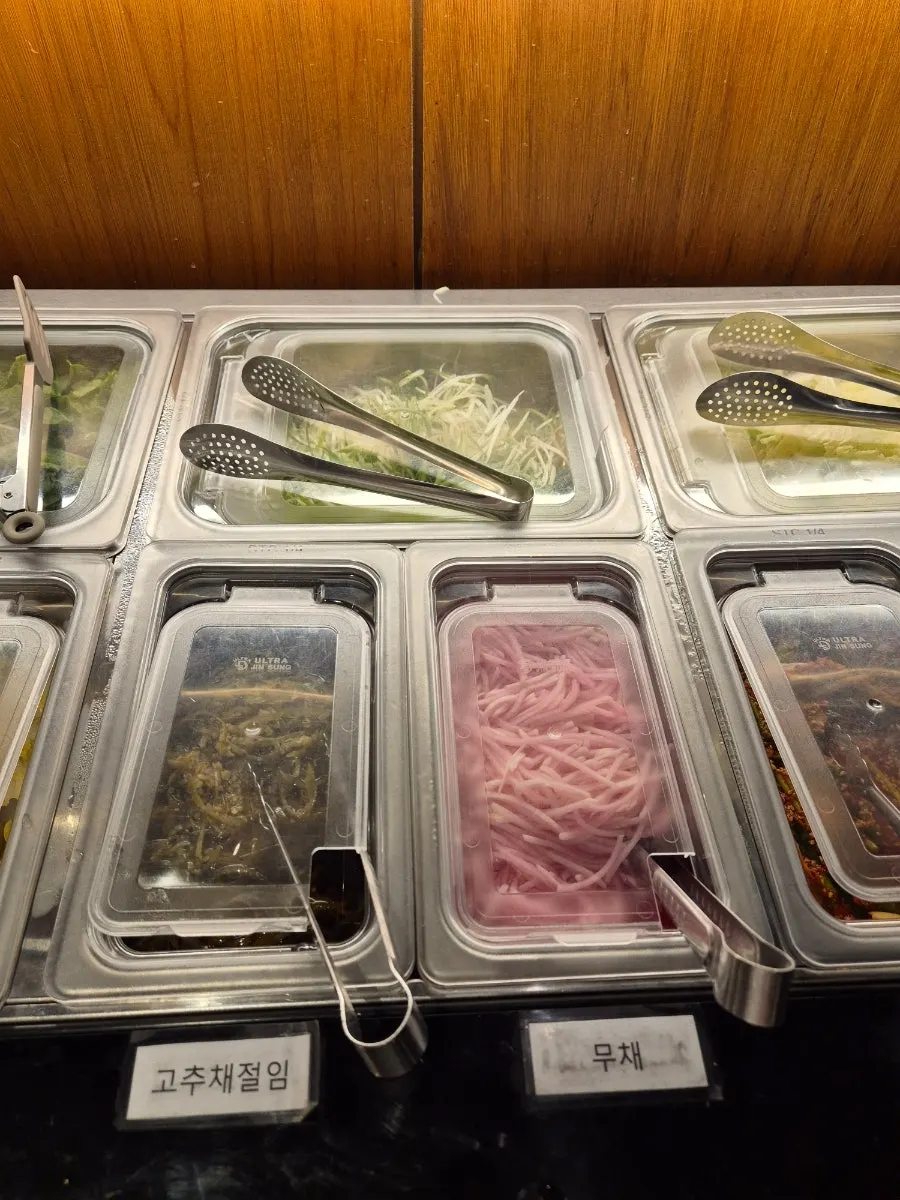 Side dish section of the self-serve bar