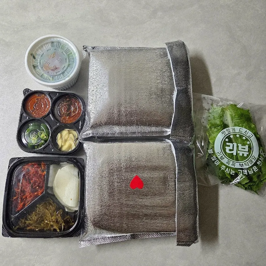 Jokbal packed in an insulated bag for takeout