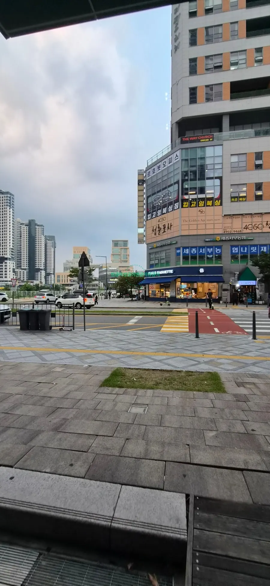 The building where Cheongmigwan Sejong Naseong Main Branch is located