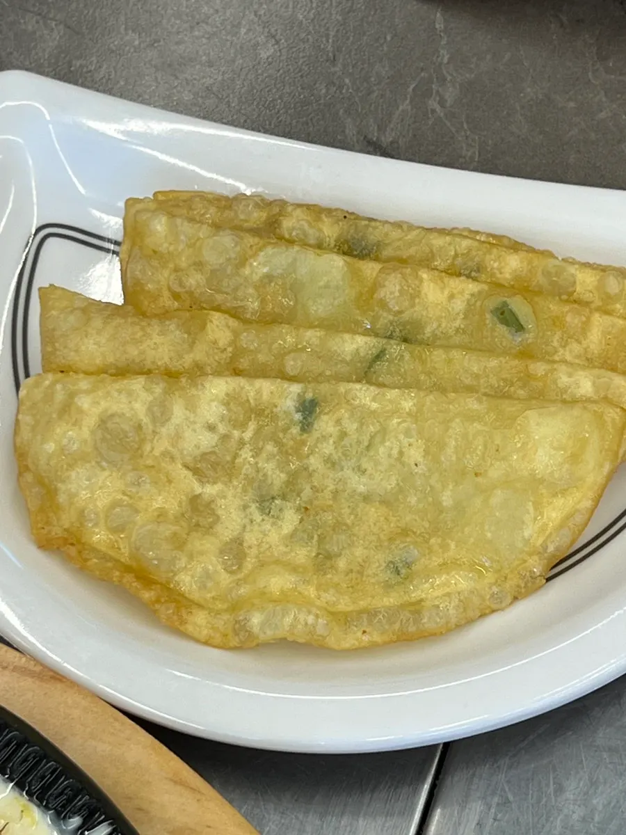 Cheese corn served in the set