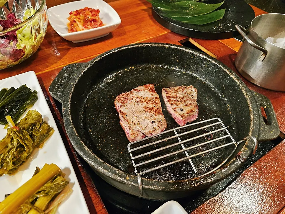 Korean beef meal at a Cheongna barbecue restaurant