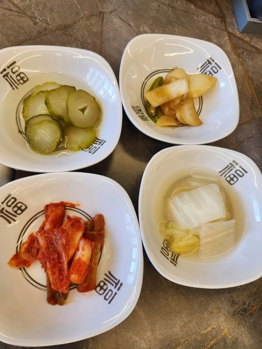 Individually wrapped disposable utensils