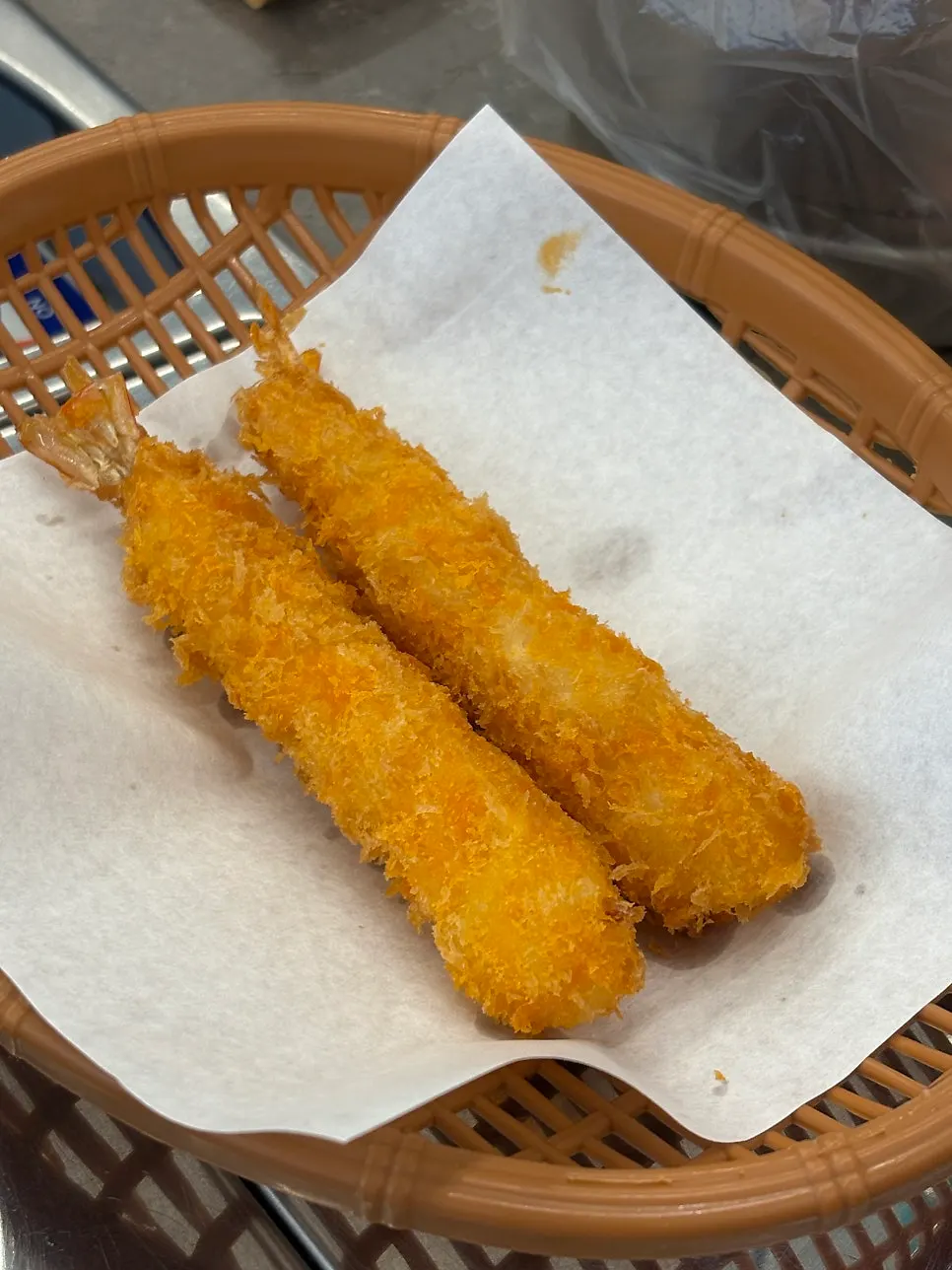 Notice about a free fried shrimp with Naver reservation