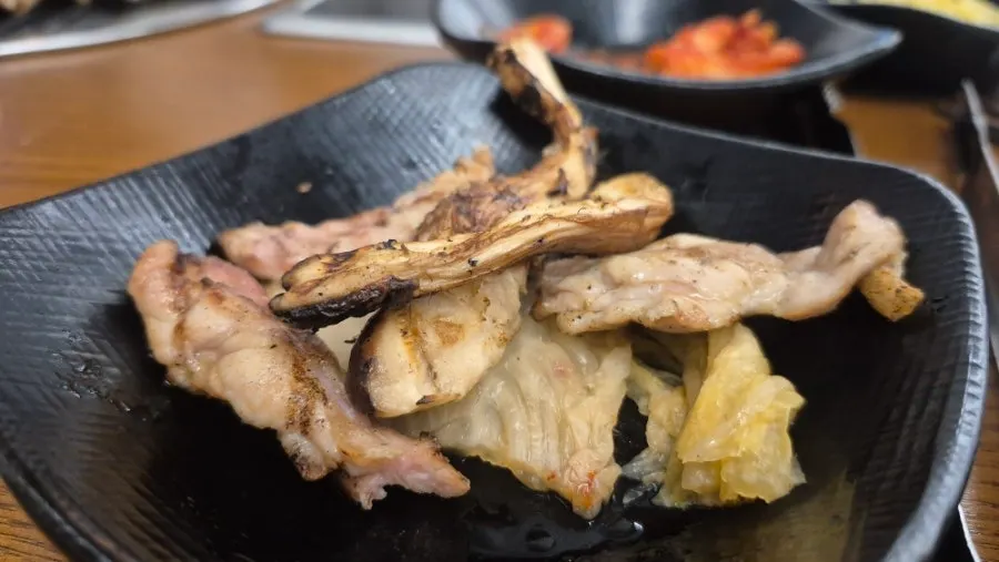 Family eel restaurant with pork belly as an option