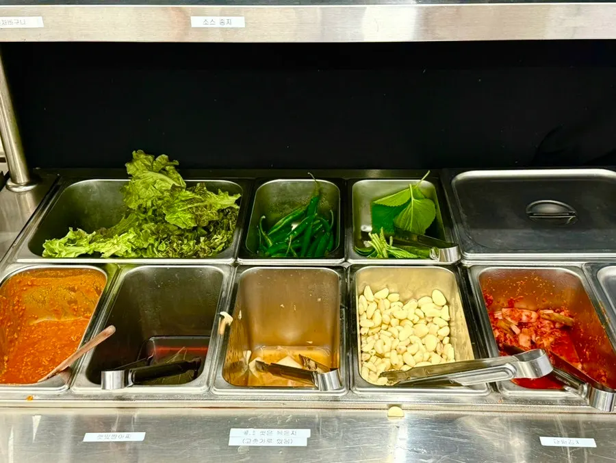Self-bar with lettuce wraps and ssamjang