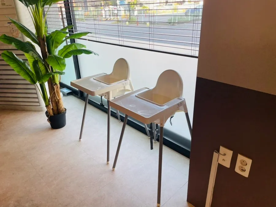 Store area with group table set up