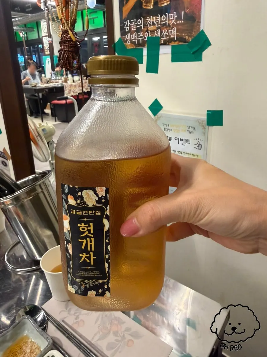 레트로 감성의 매장 인테리어 소품
