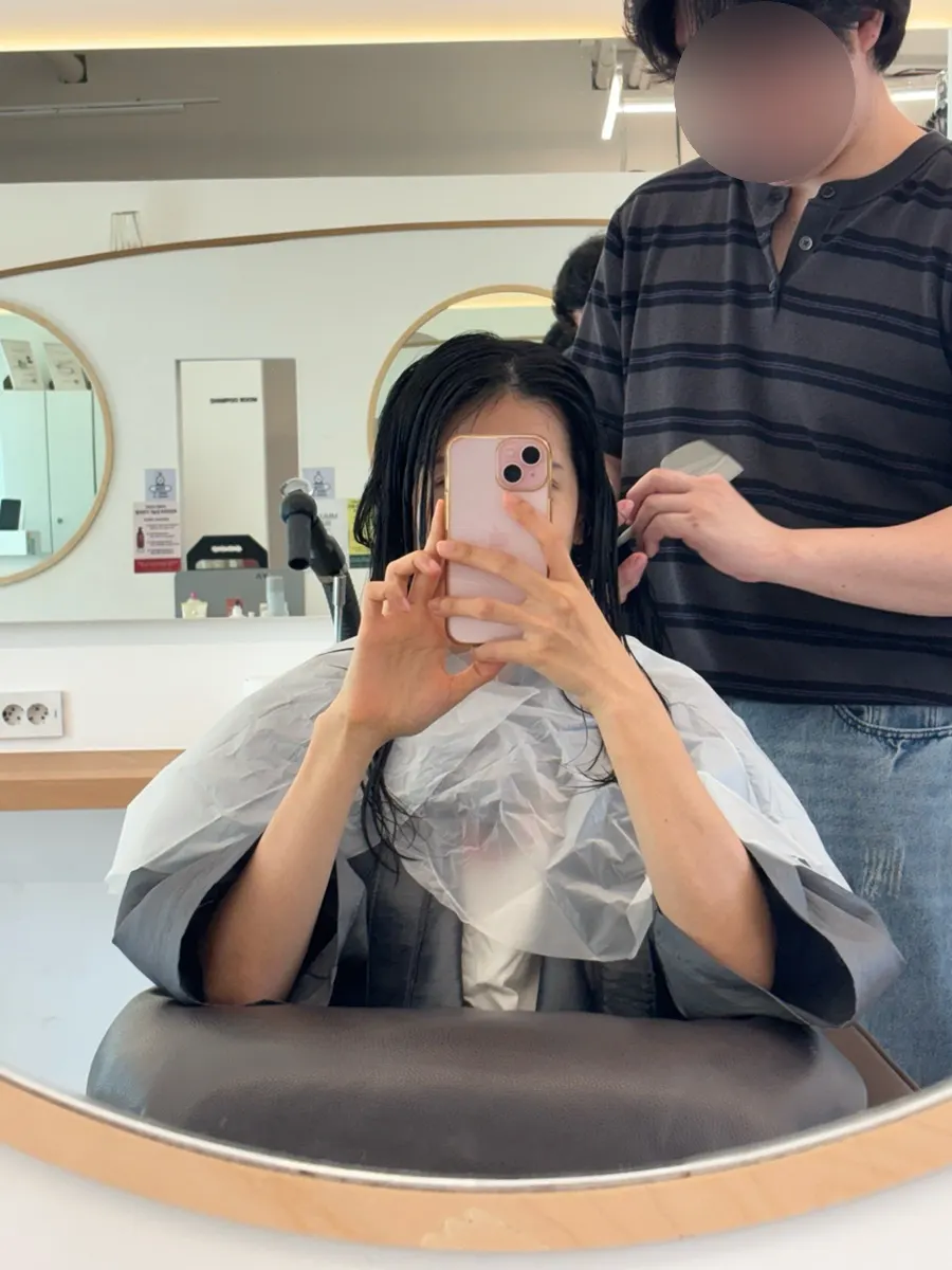 Machine treatment during the hair clinic