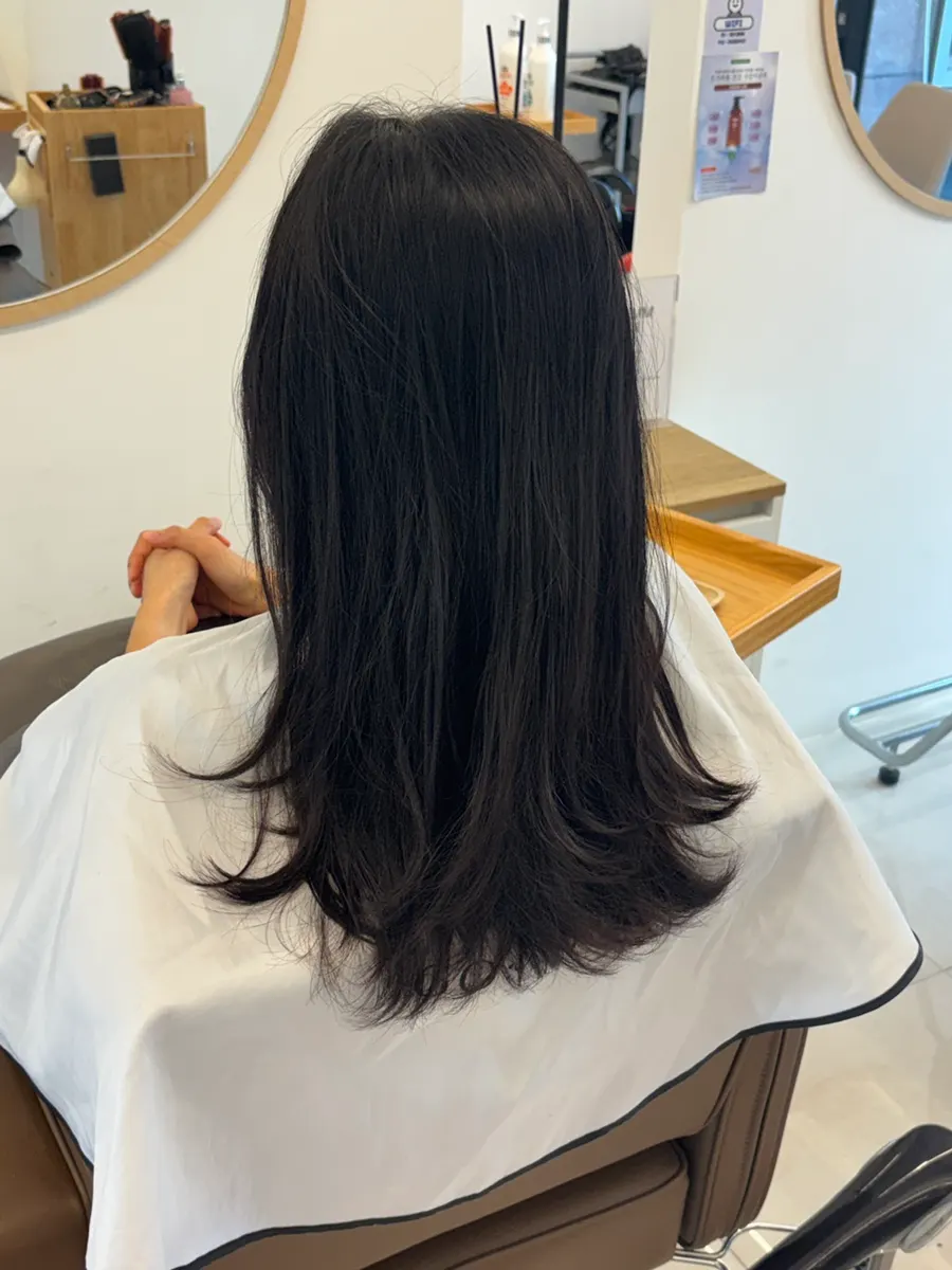 Before-and-after comparison of the hair clinic