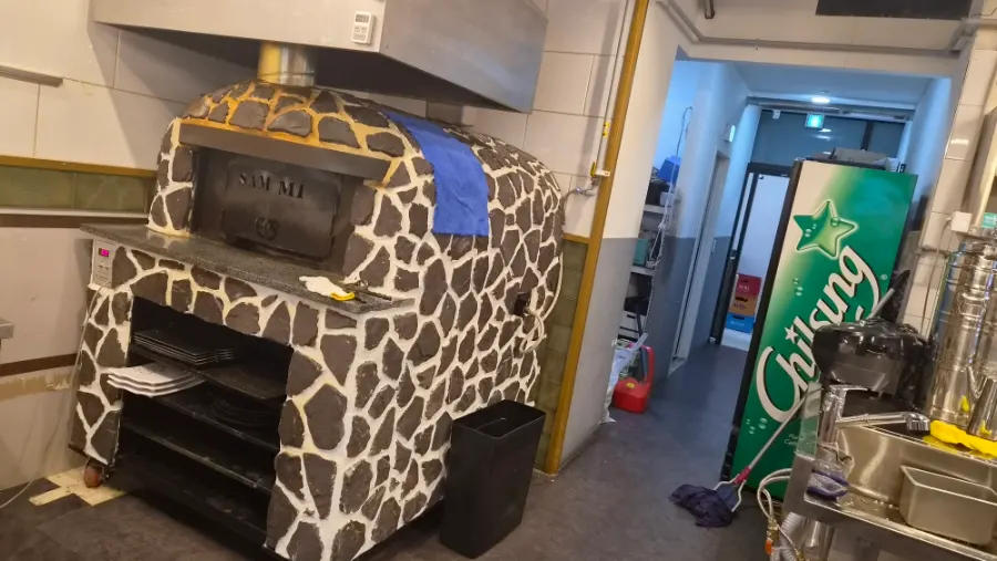 Oven 500 derajat yang berada di dapur