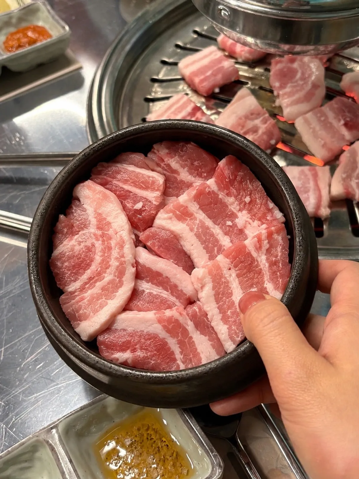 Salt-grilled pork belly on the charcoal grill