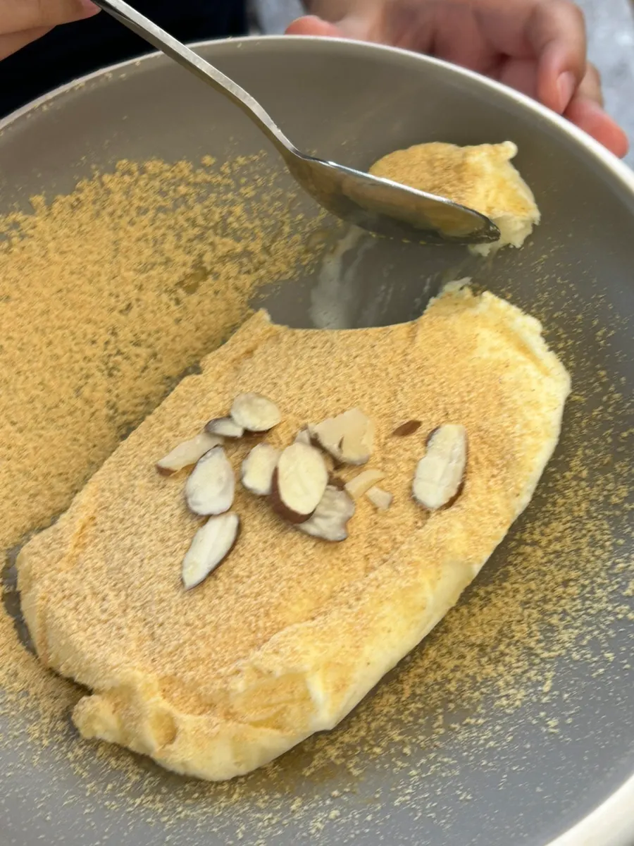 以部队锅和米饭结束的午餐