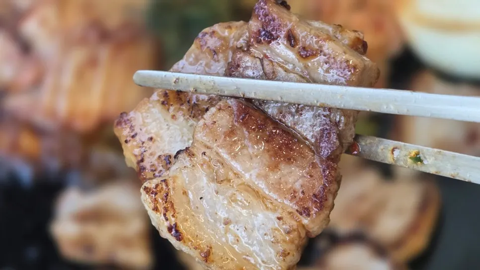 Pork belly with a balanced lean-to-fat ratio