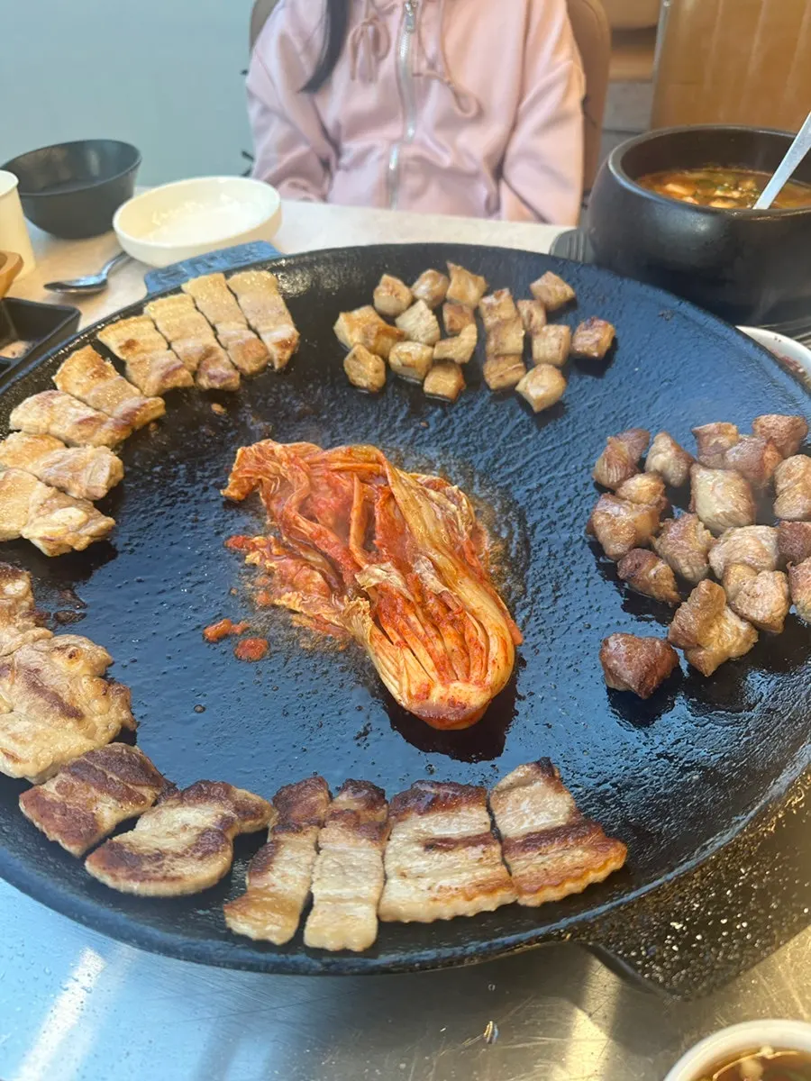 Dongchimi and kimchi side dishes