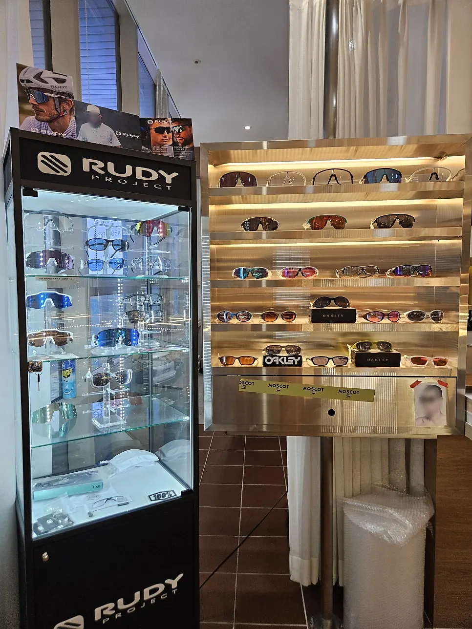 Eyeglass frame display inside Hwangseonsaeng Angyeong