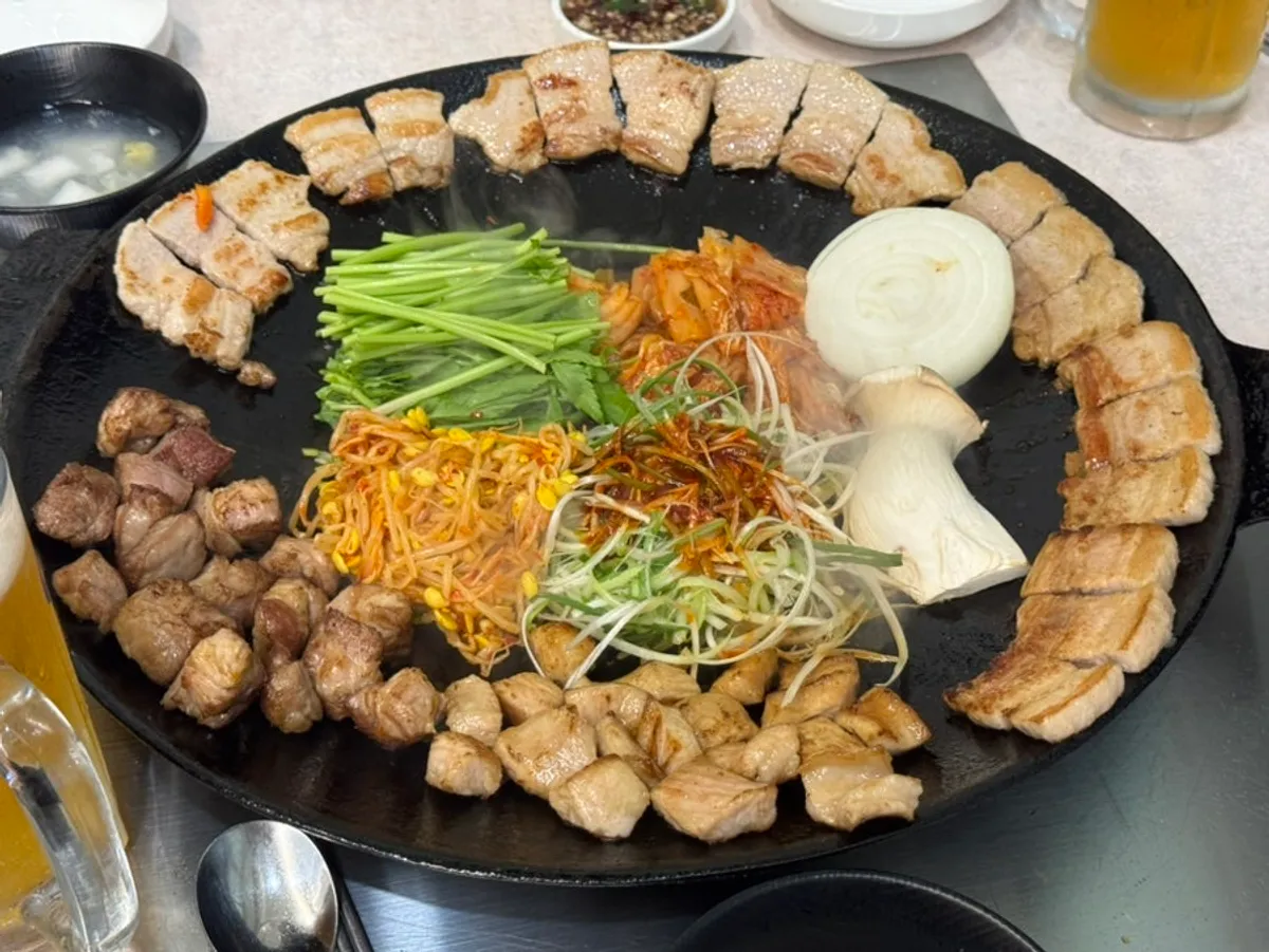 700g Sammi kimchi platter, pre-grilled in the kitchen