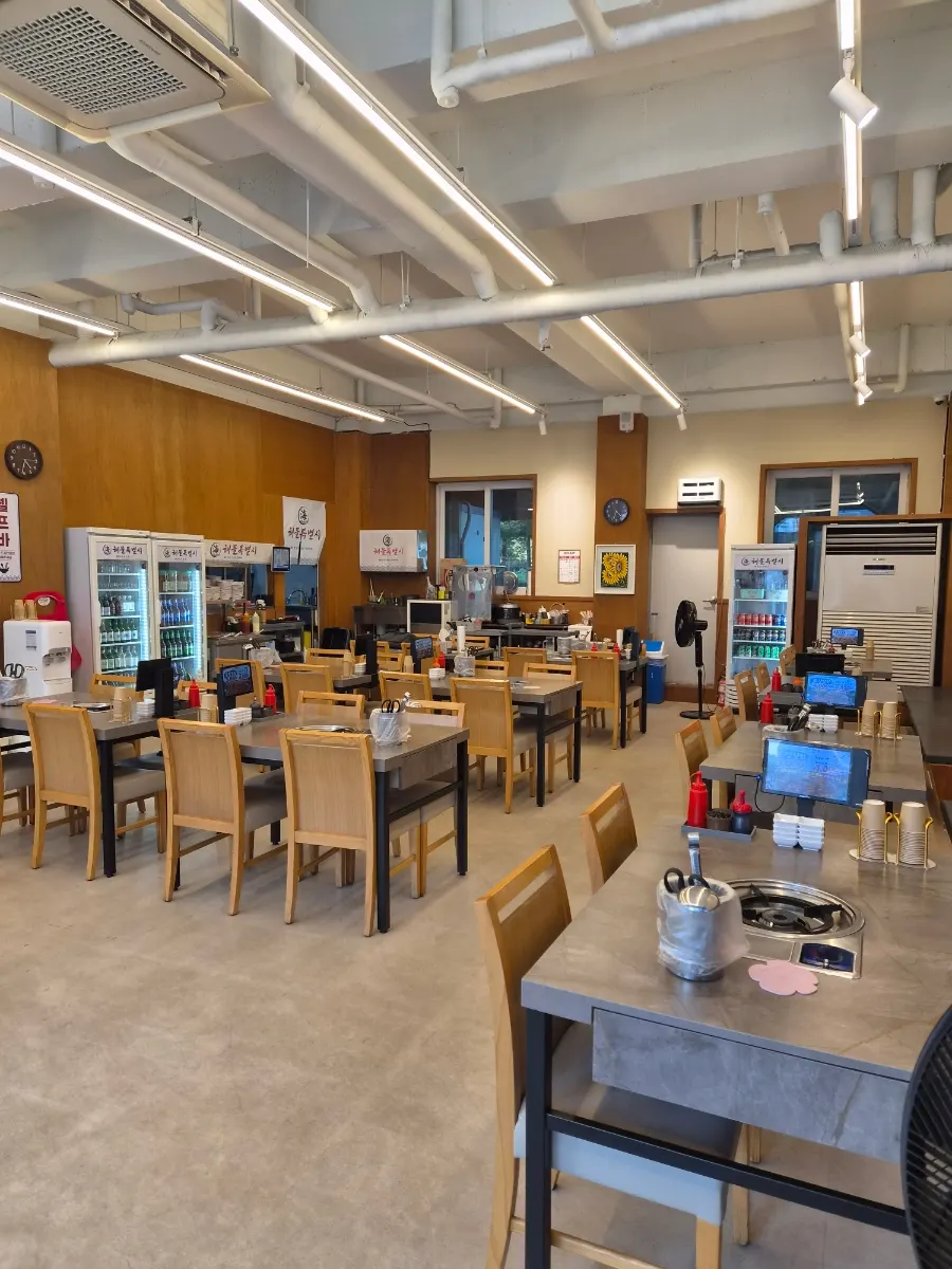 Spacious, clean interior of Haemul Teukbyeolsi Cheongna Direct Branch