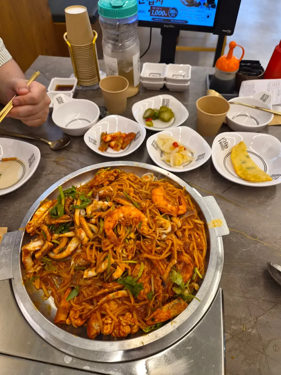 Table at Haemul Teukbyeolsi Cheongna Direct Branch after the meal
