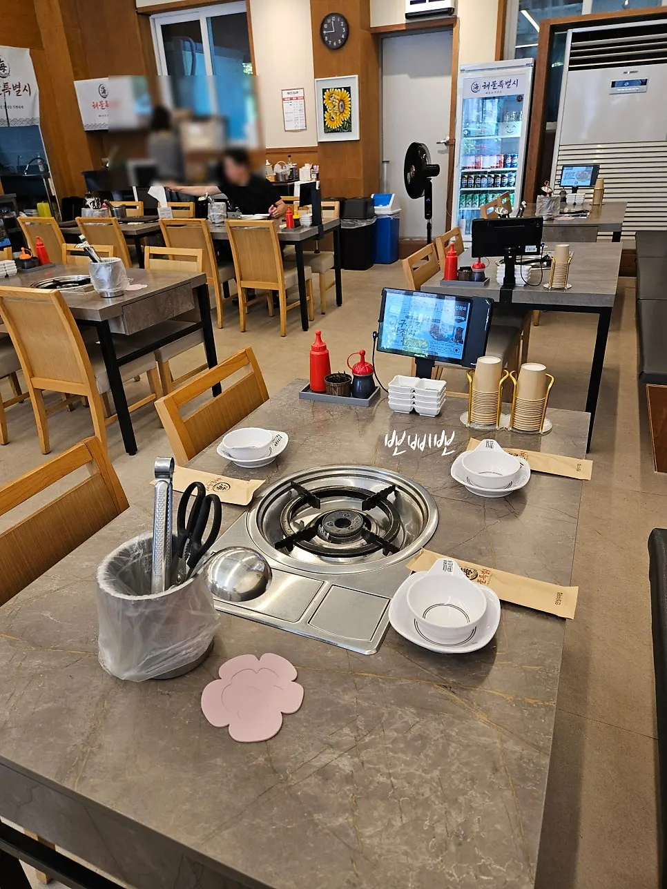 Basic table setting at Haemul Teukbyeolsi Cheongna Direct Branch