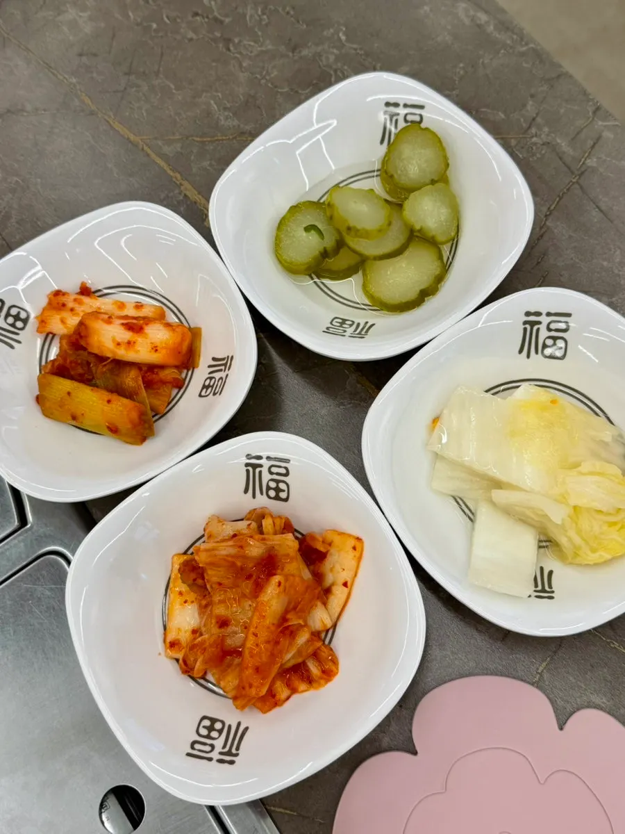 해물손칼국수와 아구튀김 주문