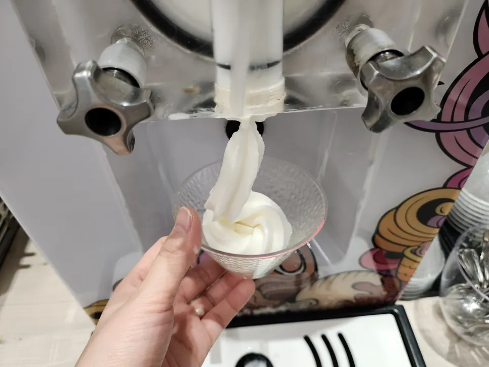 아이스크림과 커피 디저트