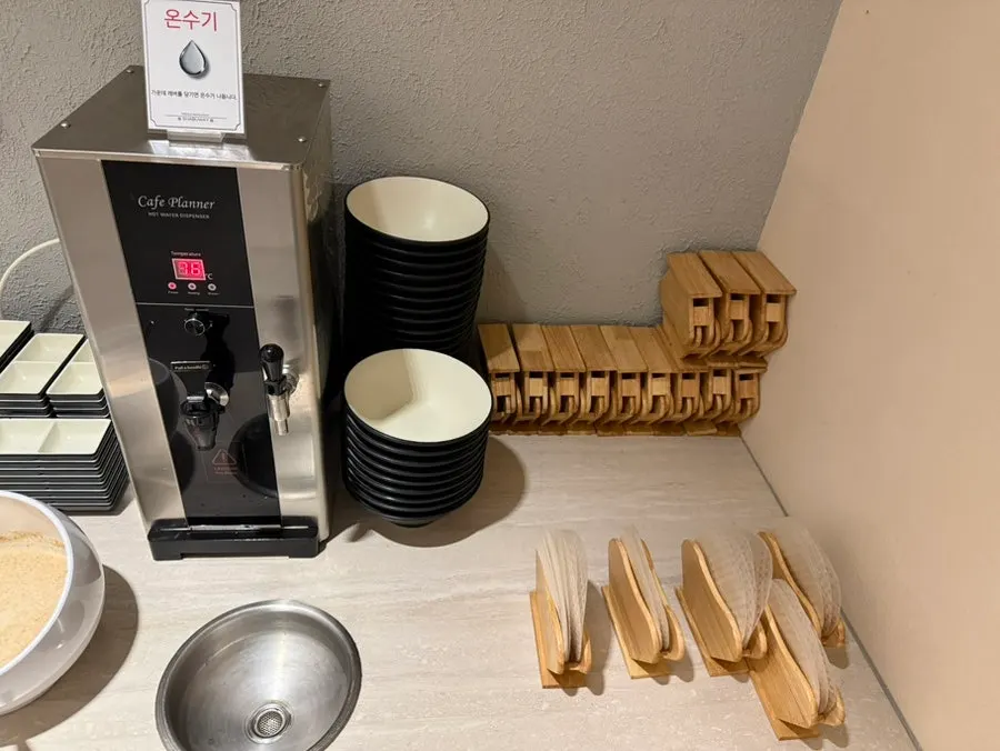 Salad bar food display
