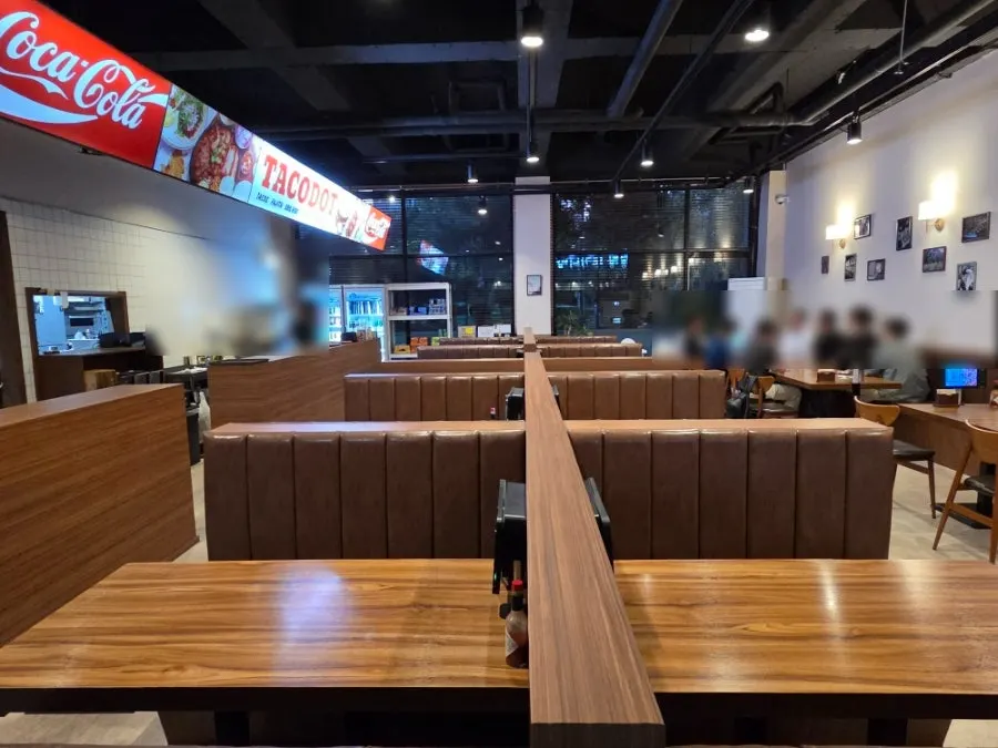 Visitor information at Taco Dot Cheongna Branch