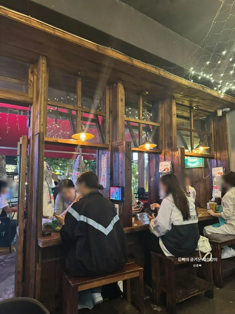 야장 가능한 테라스석 자리