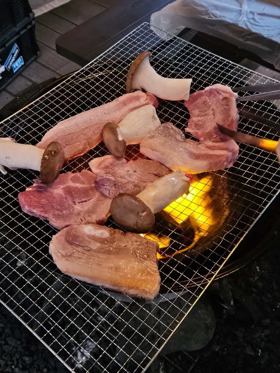 아리축산에서 구매한 삼겹살과 목살 포장
