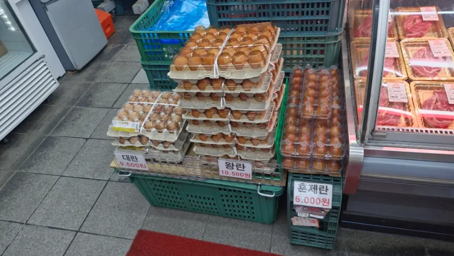 Shelf of foods needed for a pension barbecue