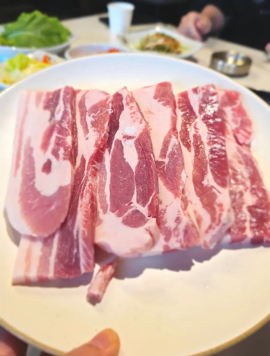 400g pork belly on the grill