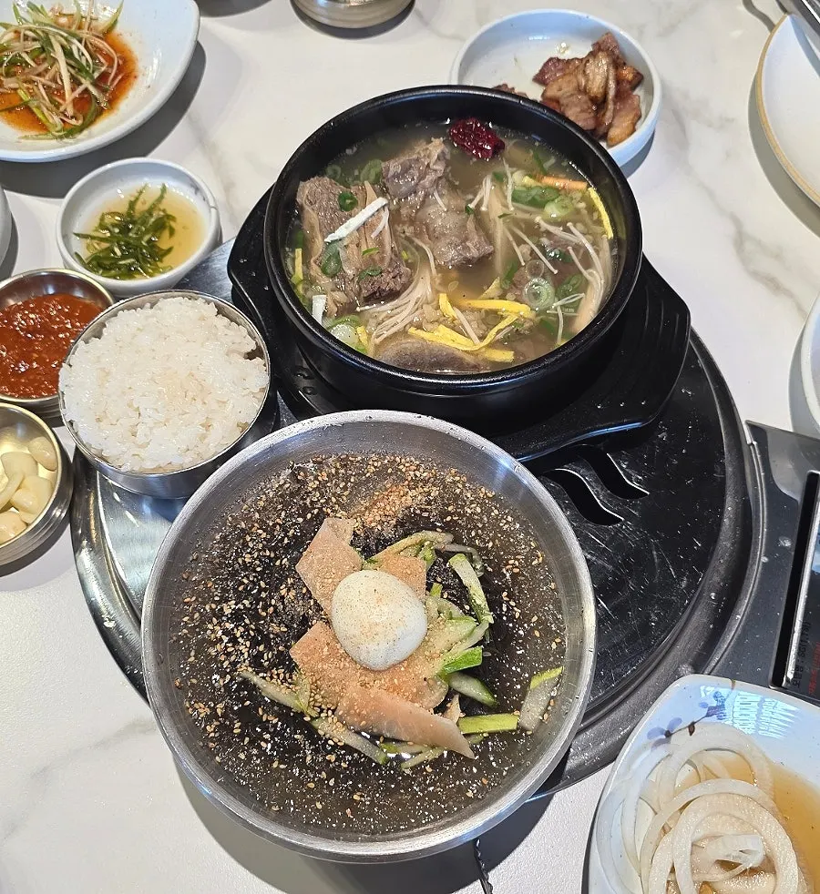 Close-up of the rich galbitang broth